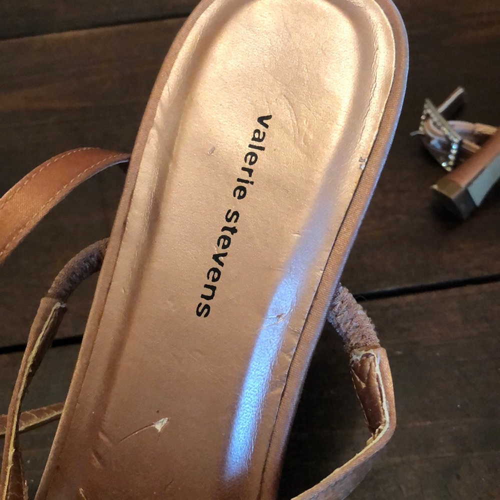 Size 7.5 - Picture 3 of 4